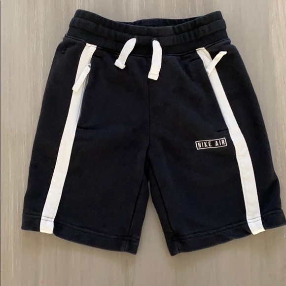Nike Air Boys Sweat-shorts - Picture 1 of 3